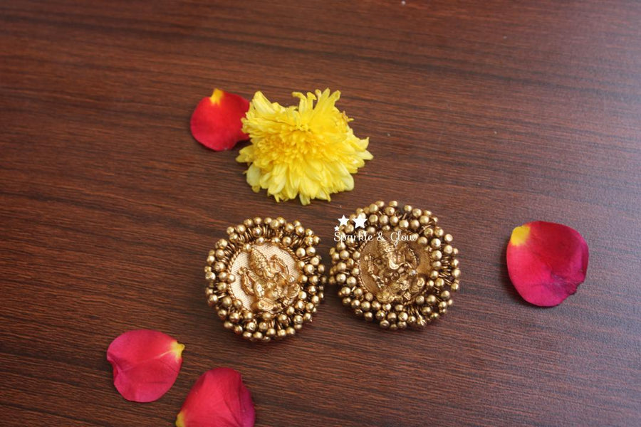 Gold alike polished gold cluster Ganesha stud - Sparkle and Glow