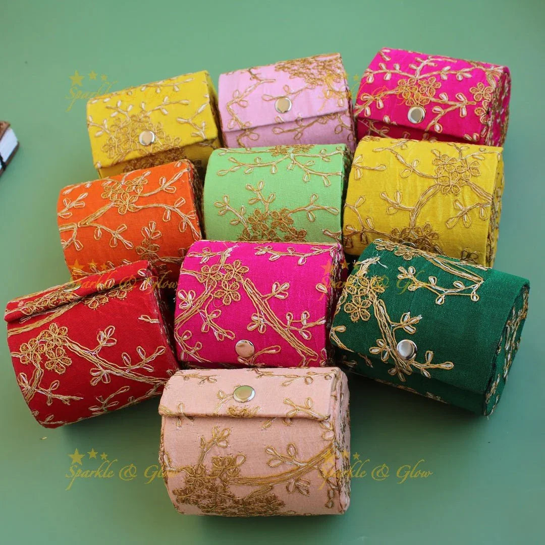 Embroidered 4 inch Bangle Box - Sparkle and Glow