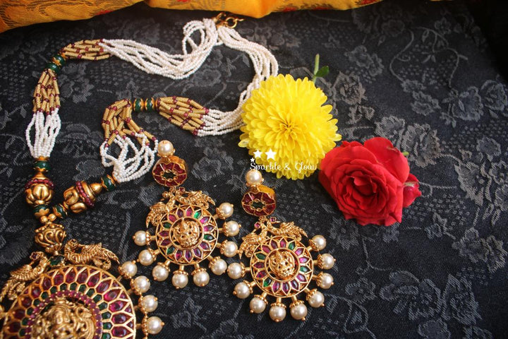 Real Kemp stones Lakshmi Pendent pearl chain - Multi