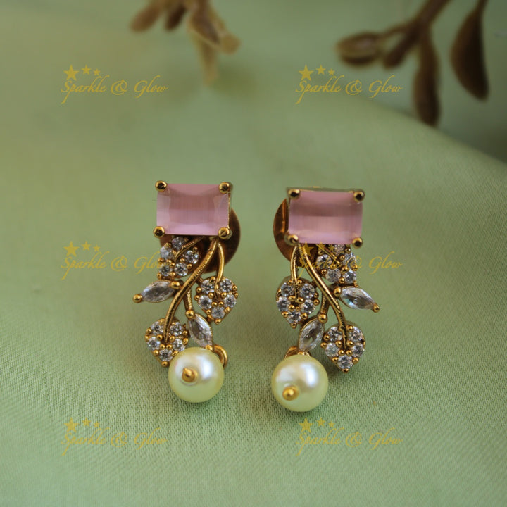 Elegant floral and leaf design AD short necklace with baby pink stones