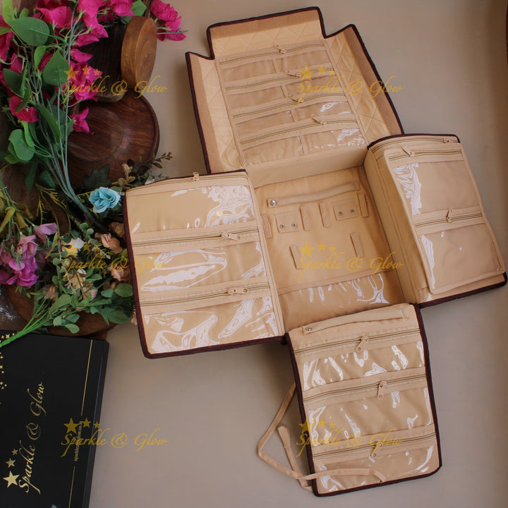 Foldable multiple section jewellry organizer with circle design