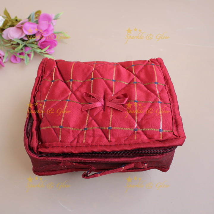 Checks design multiple section jewellry organizer