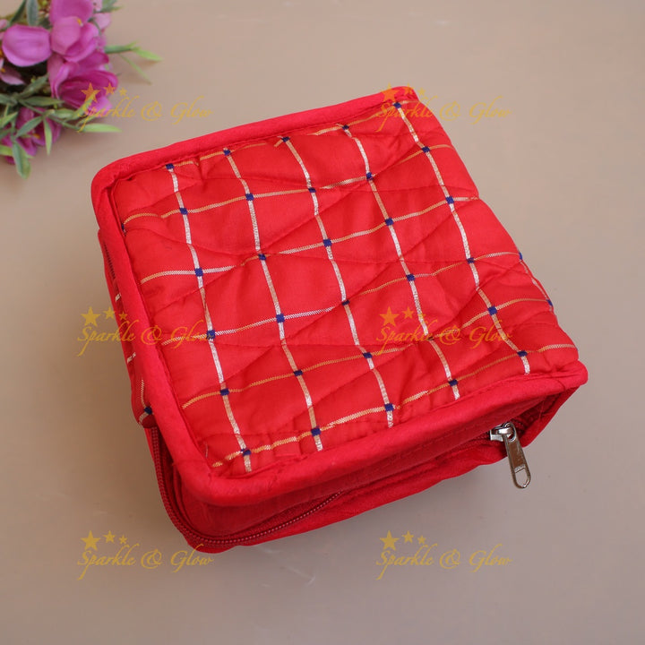 Checks design multiple section jewellry organizer