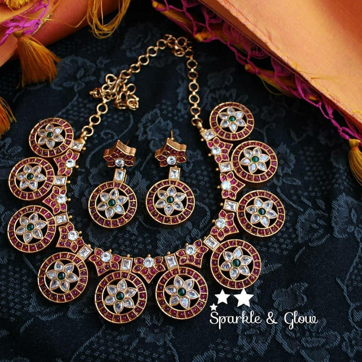 Premium quality matte polish kemp stones coin neckalce