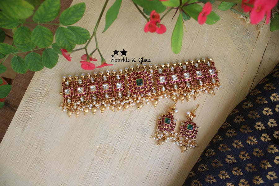 Real kemp stones gold alike gutta pusalu high neck choker -Green Beads - Sparkle and Glow