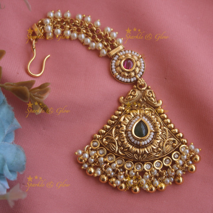 Gorgeous Floral leaf gutta pusalu maang tikka