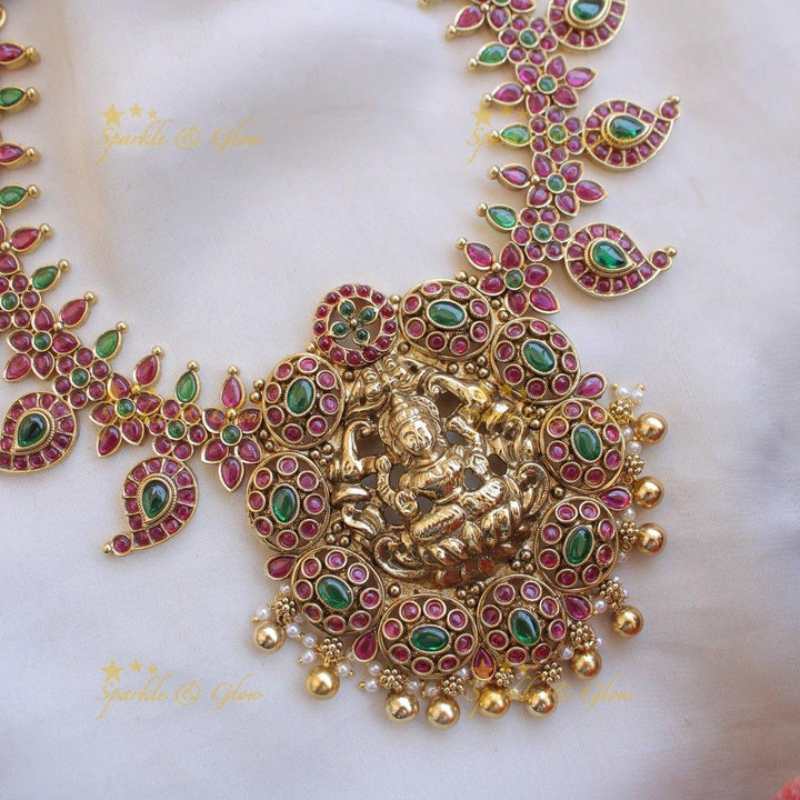 Exquisite Lakshmi elephant carved mango kemp stone short necklace with gold beads - red green - Sparkle and Glow