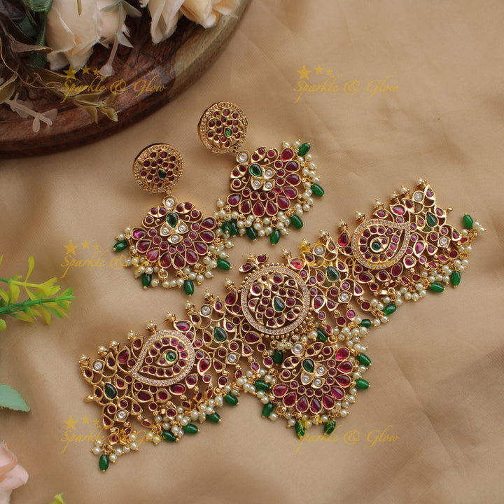 Beautiful Floral peacock kemp stone choker with pearls and green beads