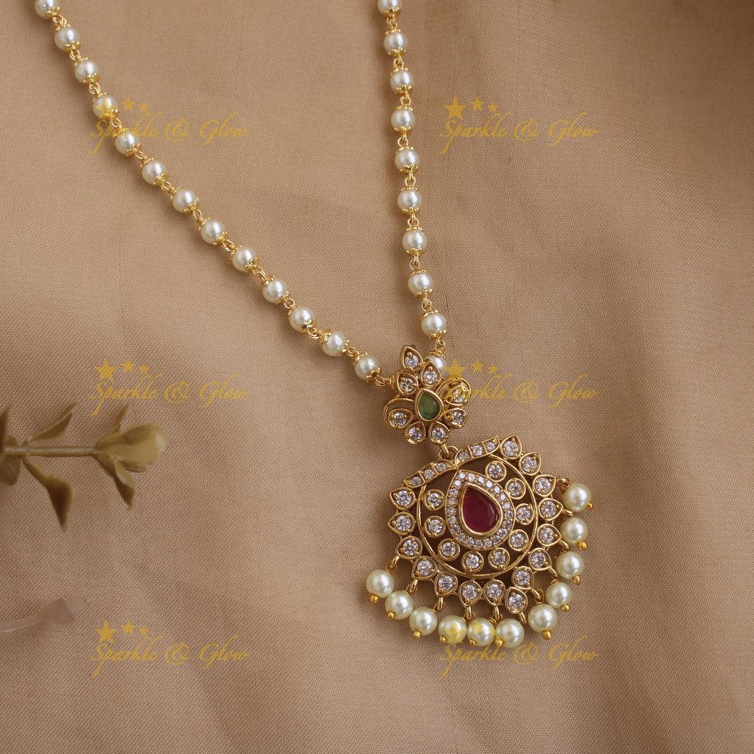 Elegant Floral Pearl Chain - Sparkle and Glow
