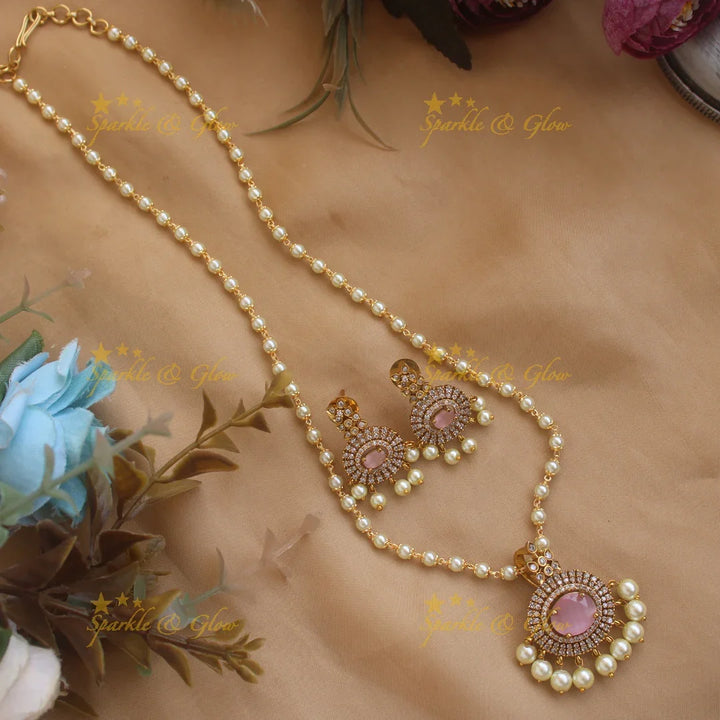 Sparkling Circle design Pearl chain- White - Sparkle and Glow