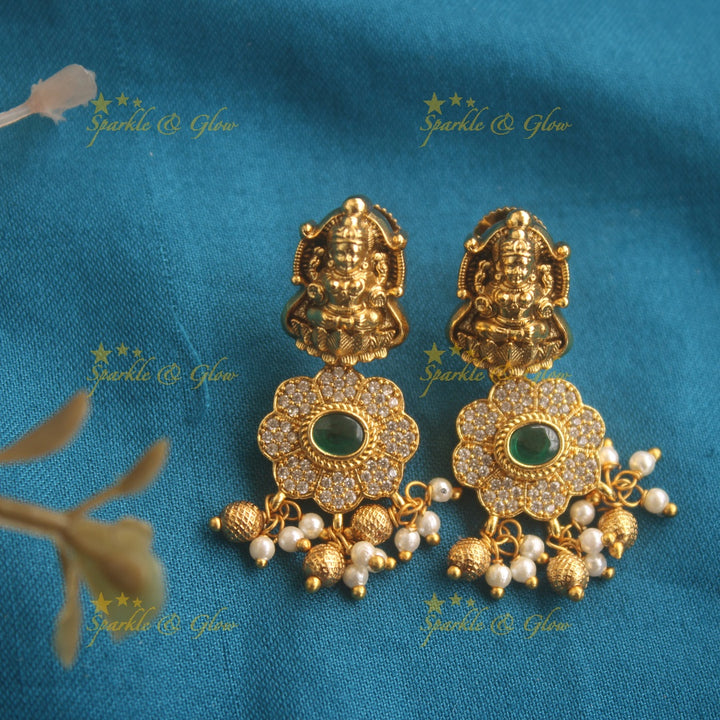 Beautiful Lakshmi peacock carved lotus design short necklace with beads