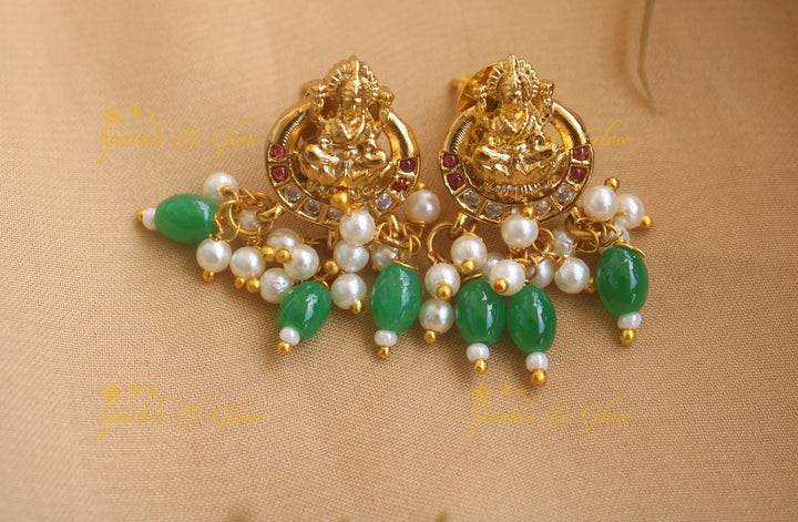 Elegant Lakshmi Mango Kemp Pearl Choker with Green Beads