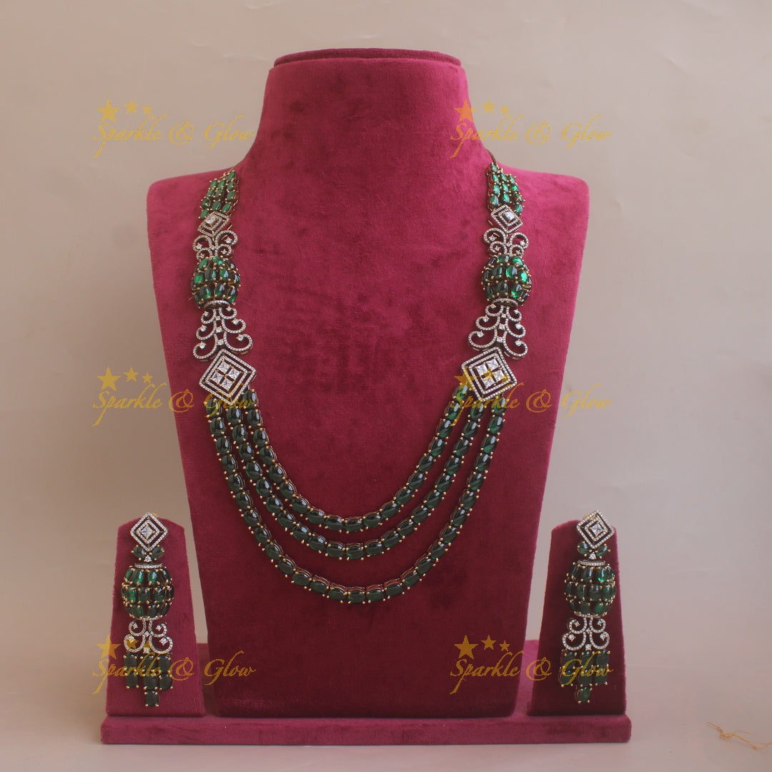 Gorgeous Victorian AD Layer haram with emerald stones