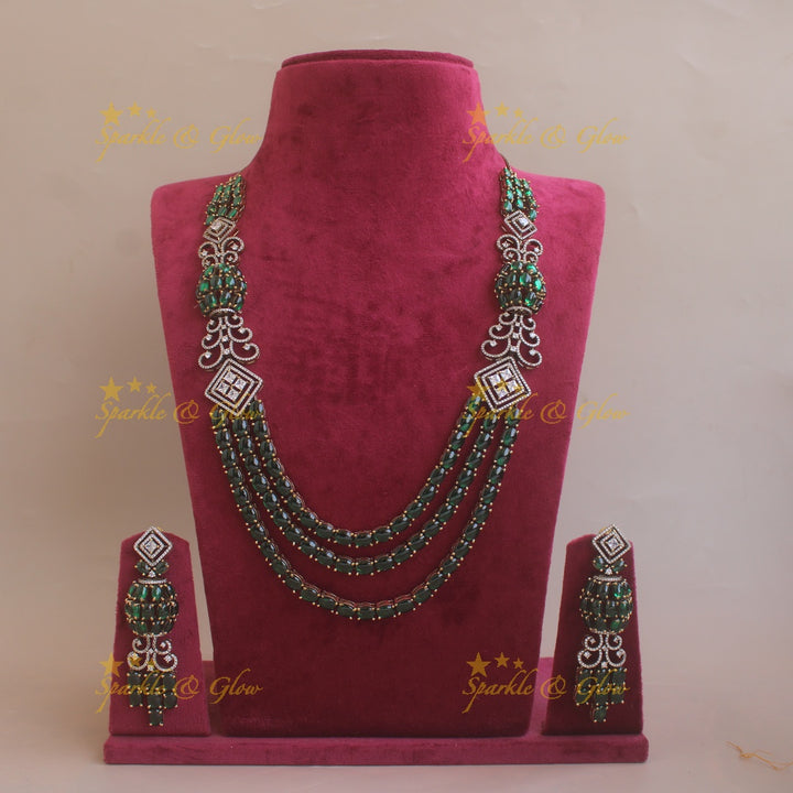 Gorgeous Victorian AD Layer haram with emerald stones