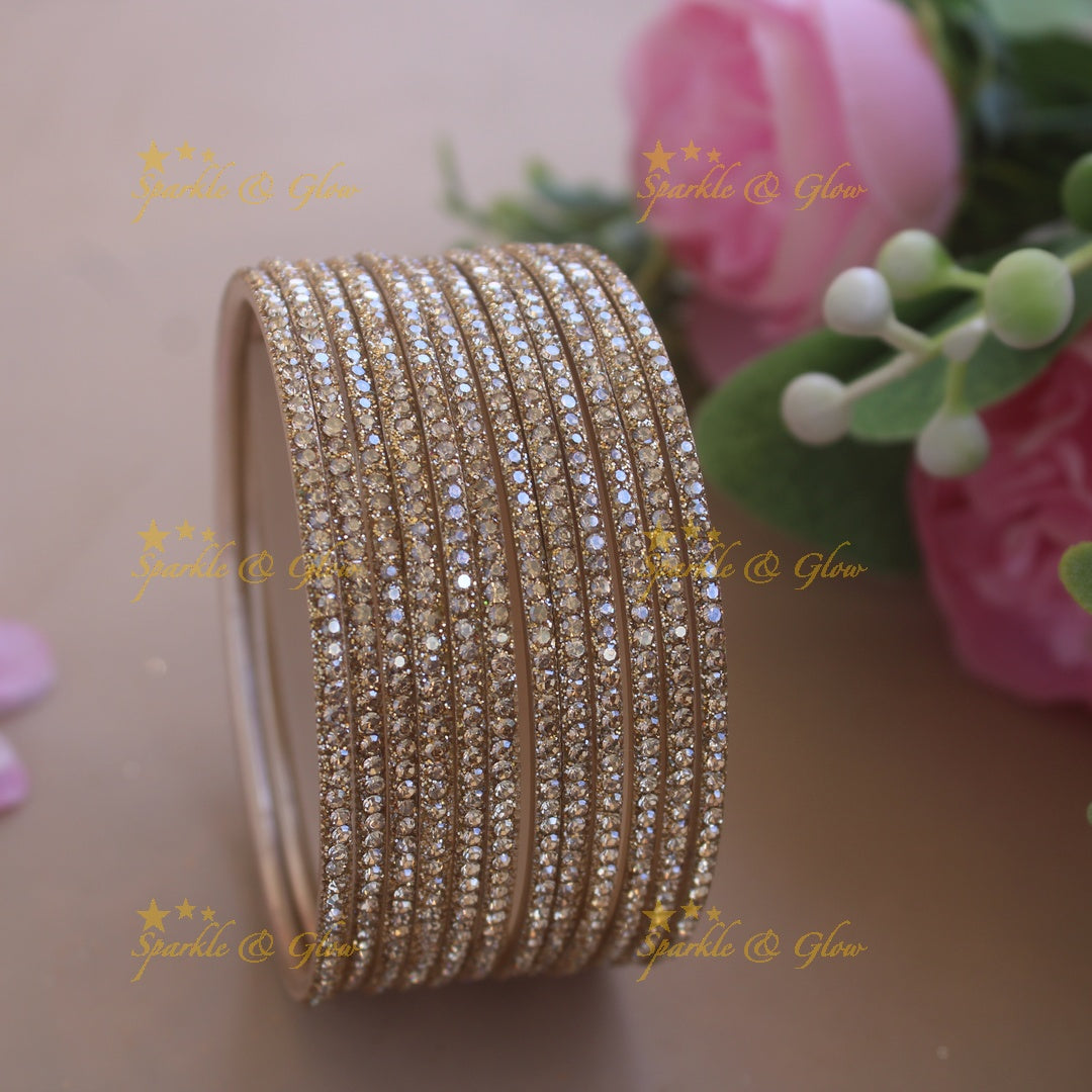 Beautiful three colour bangle set