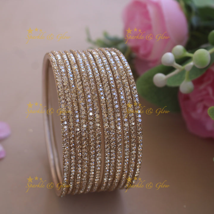 Beautiful three colour bangle set