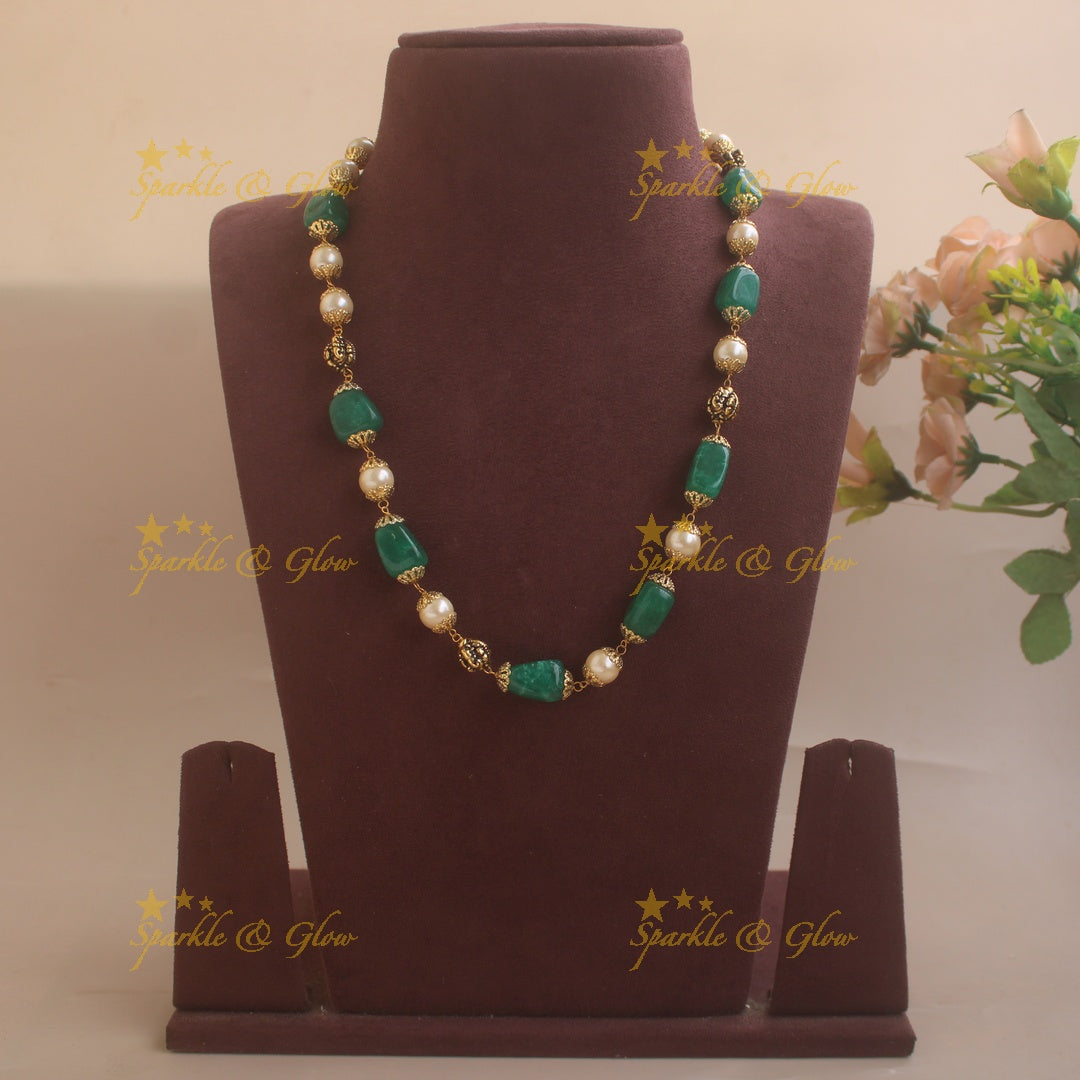 Elegant Beaded Mala with Pearls and Green Beads