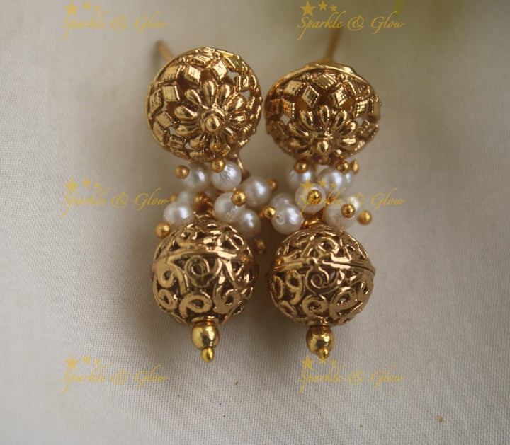 Statement Pearl cluster Short necklace with Gold Ball Beads