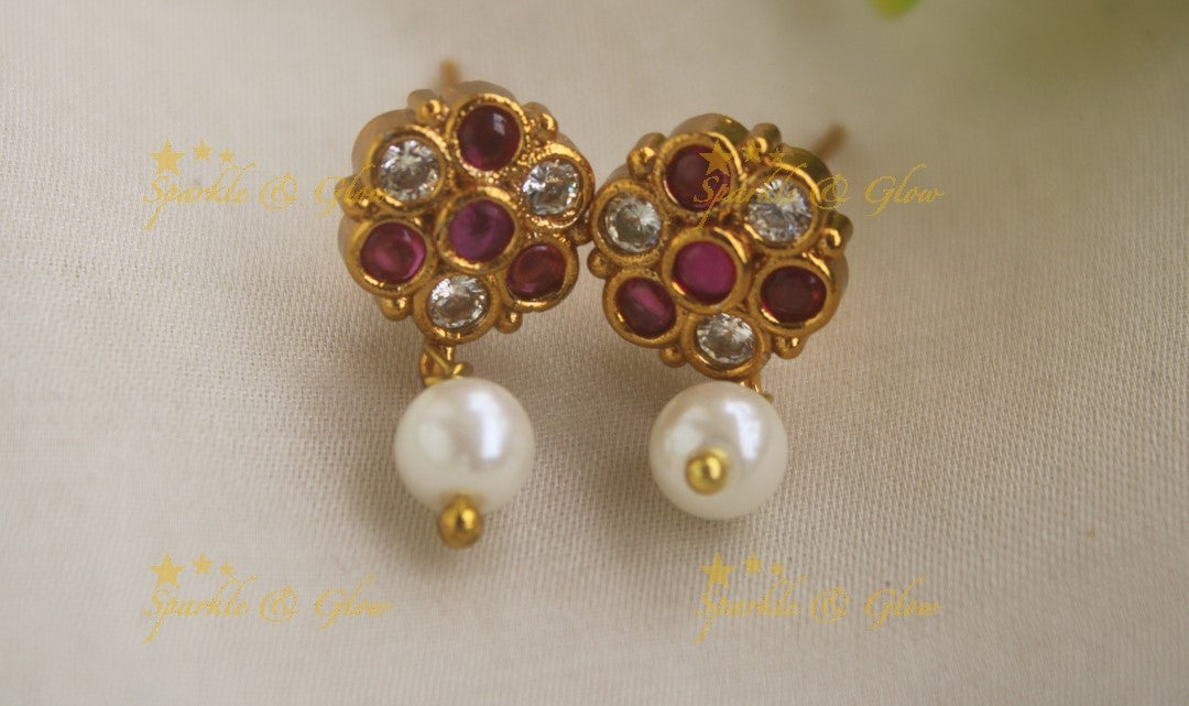 Stunning Floral Adigai Short necklace with Pearls- Pink-White
