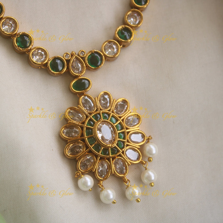 Stunning Floral Adigai Short necklace with Pearls- Green-White
