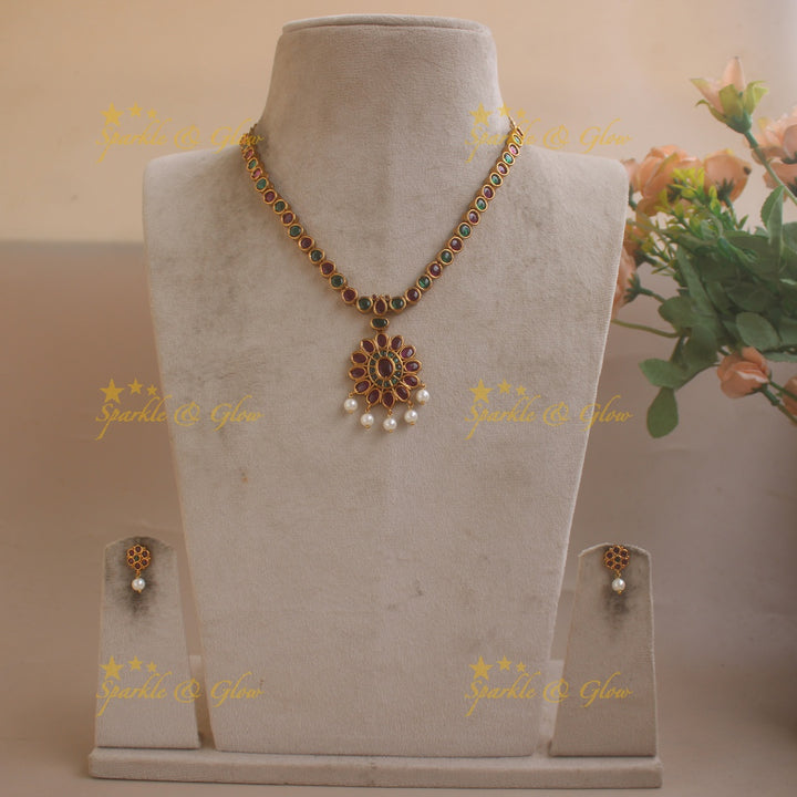 Stunning Floral Adigai Short necklace with Pearls- Pink-green