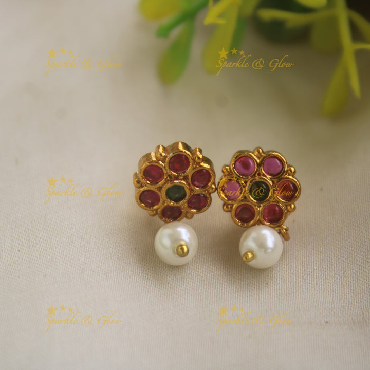 Stunning Floral Adigai Short necklace with Pearls- Pink-green