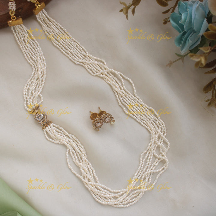 Multilayered Moggapu Pearl Haram- White