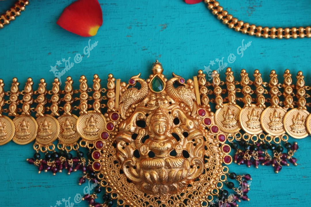 Premium qualty matte nagas hipbelt with ruby green bead drops