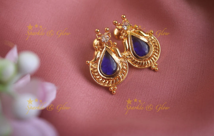 Beautiful Palaka design Kerala style earrings-Red