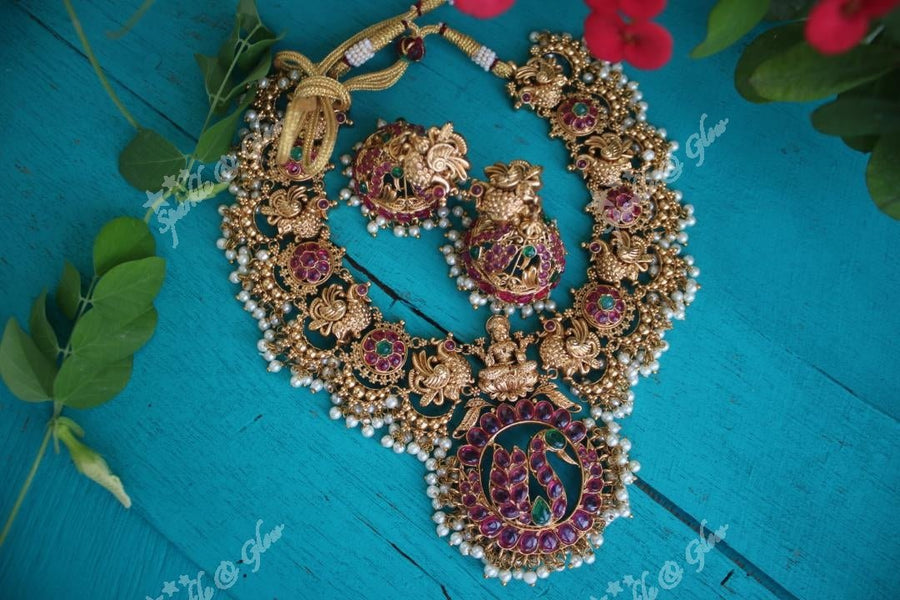 Gold alike polished kemp stones peacock and lakshmi carved gold beads - Sparkle and Glow - Pearl - Back Thread