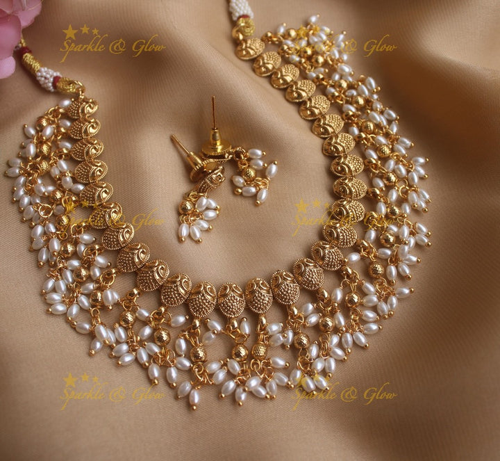 Elegant Peacock design Guttapusalu short necklace
