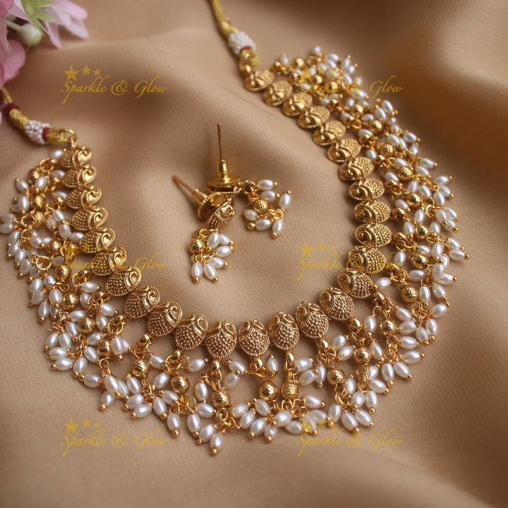 Elegant Peacock design Guttapusalu short necklace