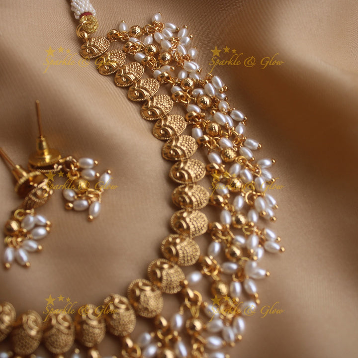 Elegant Peacock design Guttapusalu short necklace