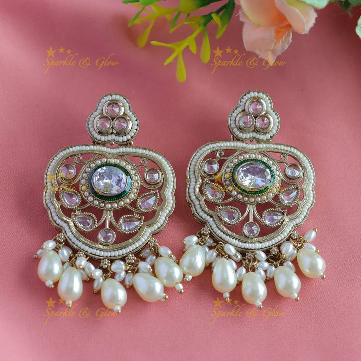 Beautiful Kundan Floral Leaf design Antique Earrings-Green - Sparkle and Glow