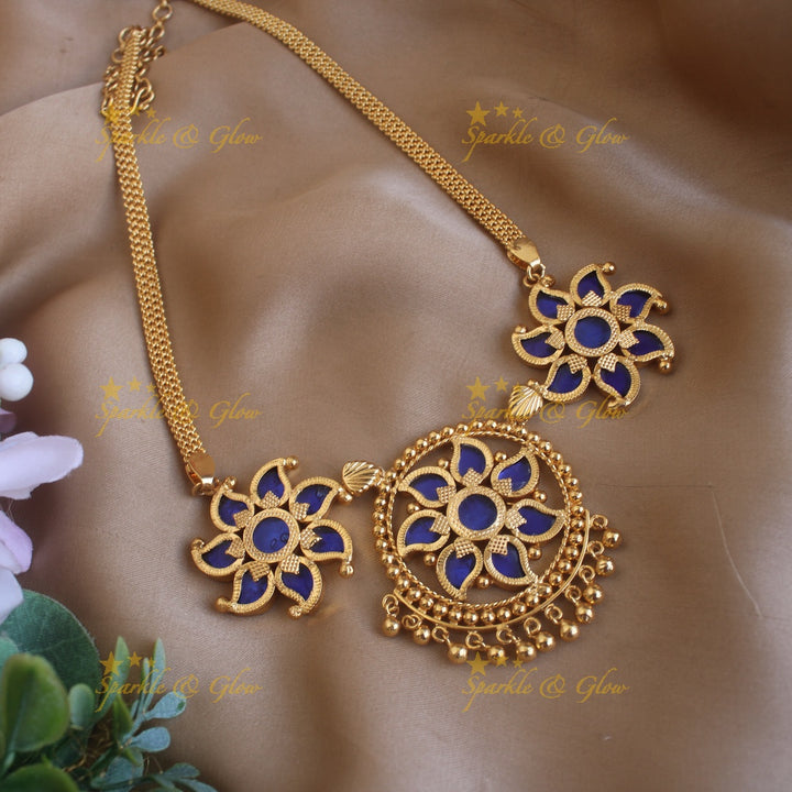Statement Floral palakka kerala style short necklace with gold beads - green