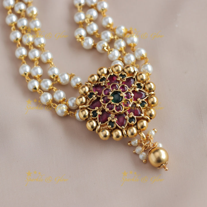 Stunning Floral design kemp stone pendant choker with multi layer pearls and gold beads
