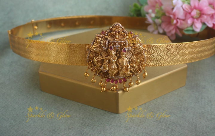 Grand Idol Radhakrishna Gopika Sthri pendant carved plain Hipbelt-Ruby
