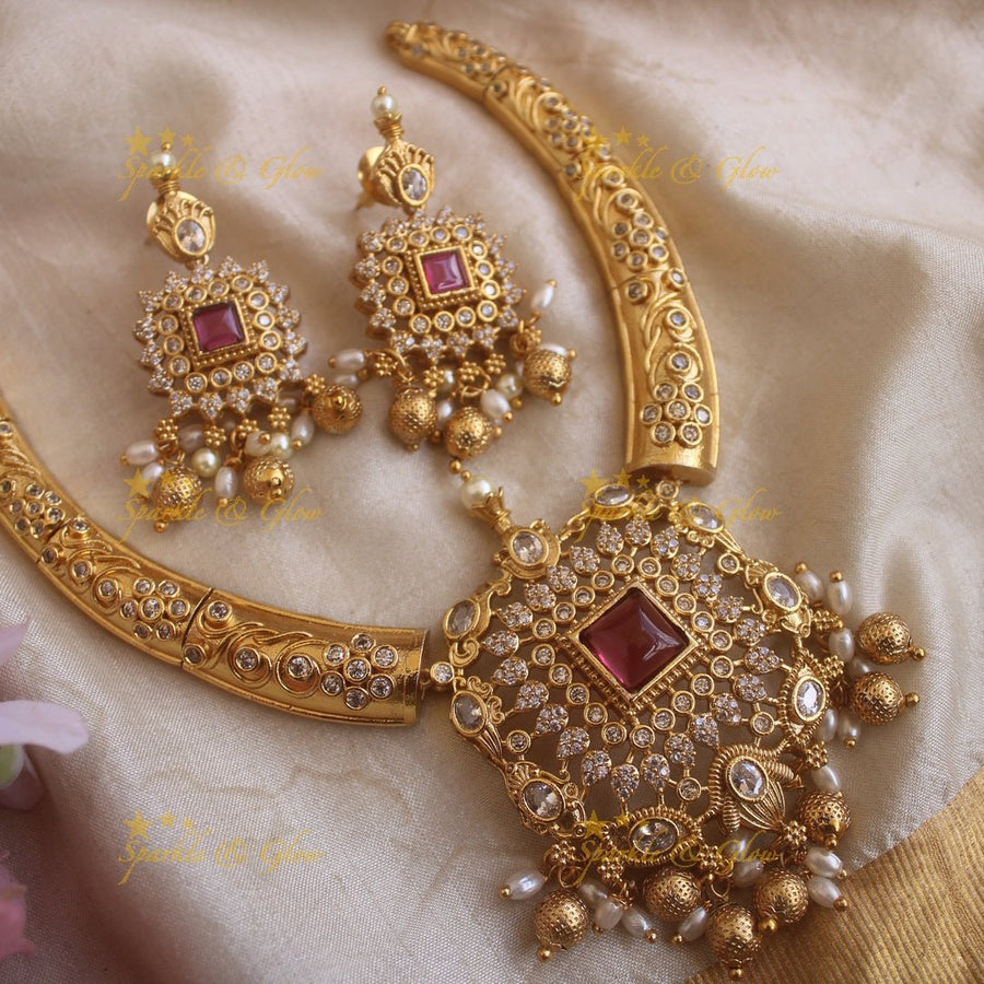Sparkling Square stone floral pendant carved Halsi necklace with gold beads - Sparkle and Glow - Back Thread - 