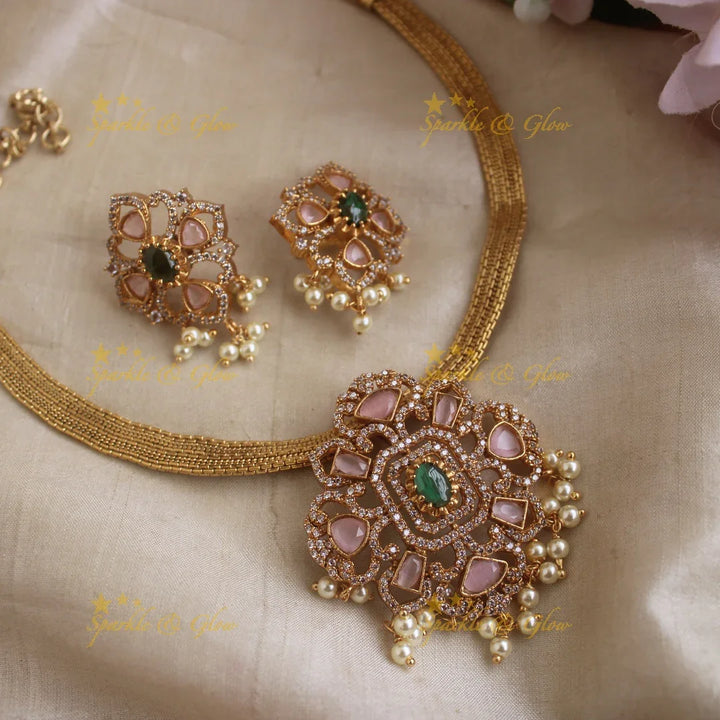 Elegant Floral and Leaf pendant short necklace-Light pink - Sparkle and Glow