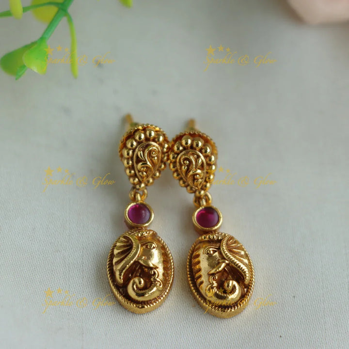Elegant Elephant carved short necklace with ruby stones - Sparkle and Glow