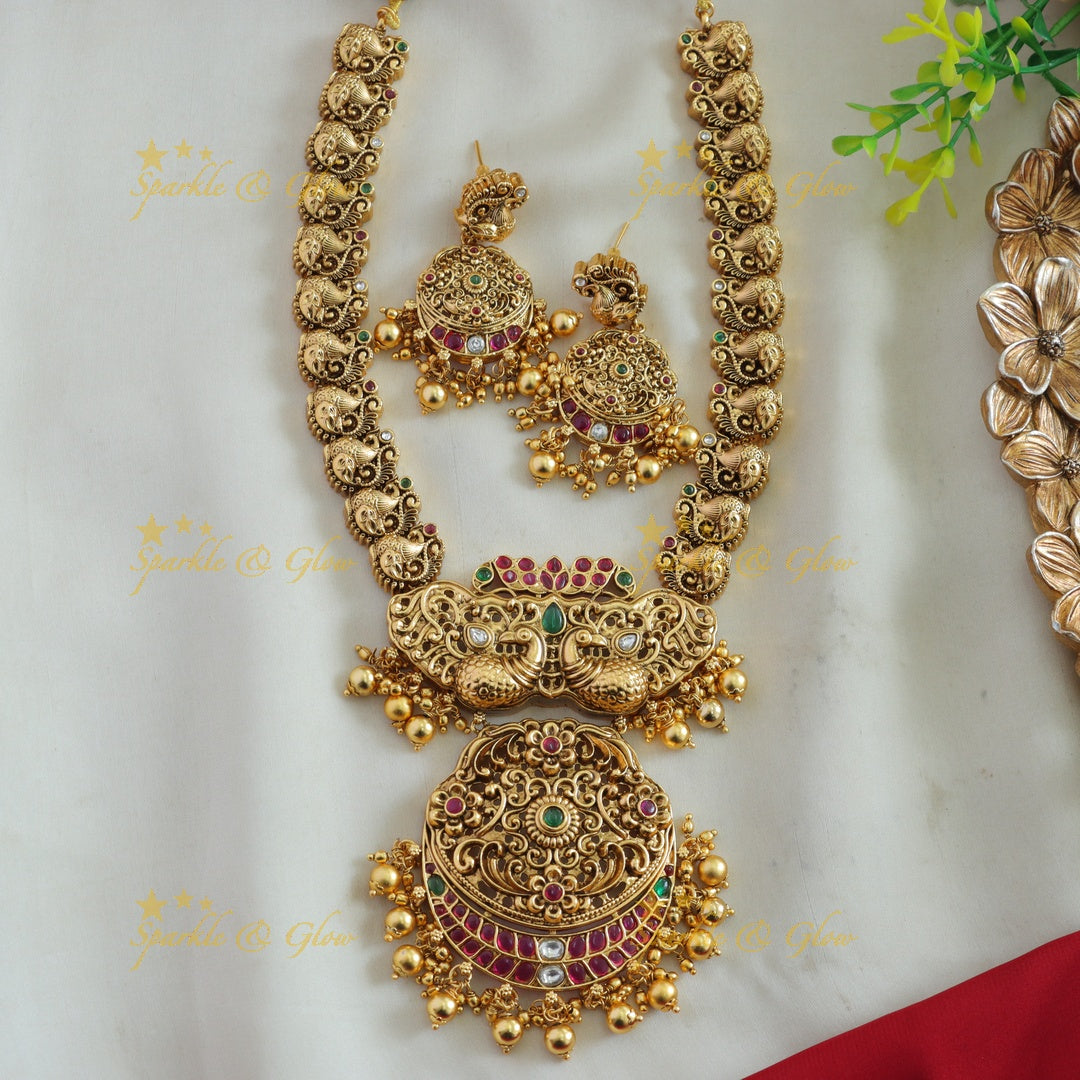 Gorgeous Peacock carved short necklace with ruby emerald and gold beads