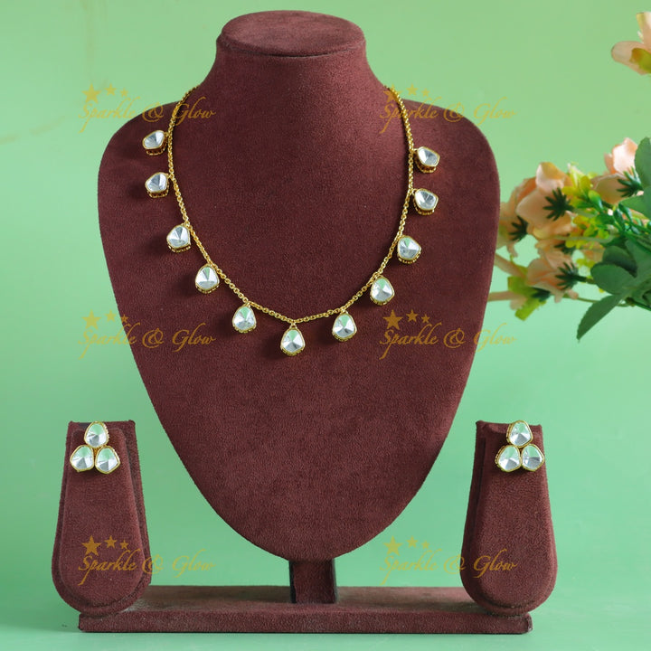 Beautiful Victorian AD Kundan waterdrop short necklace