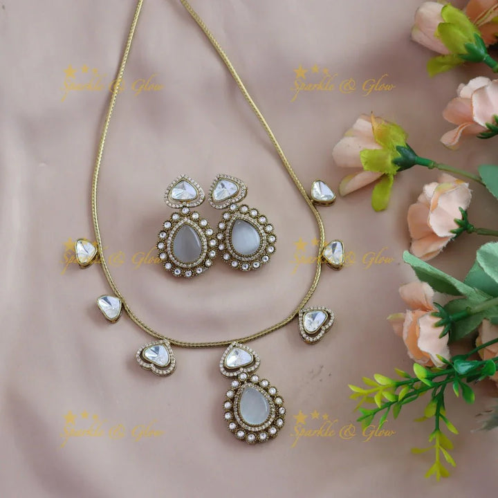 Gracious Kundan Heart design Victorian AD Floral pendant short necklace - Sparkle and Glow