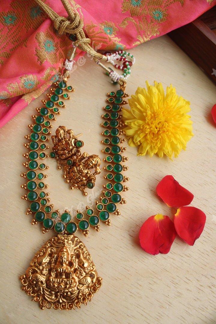 Kemp Stones Lakshmi Short Necklace - Green - Sparkle and Glow