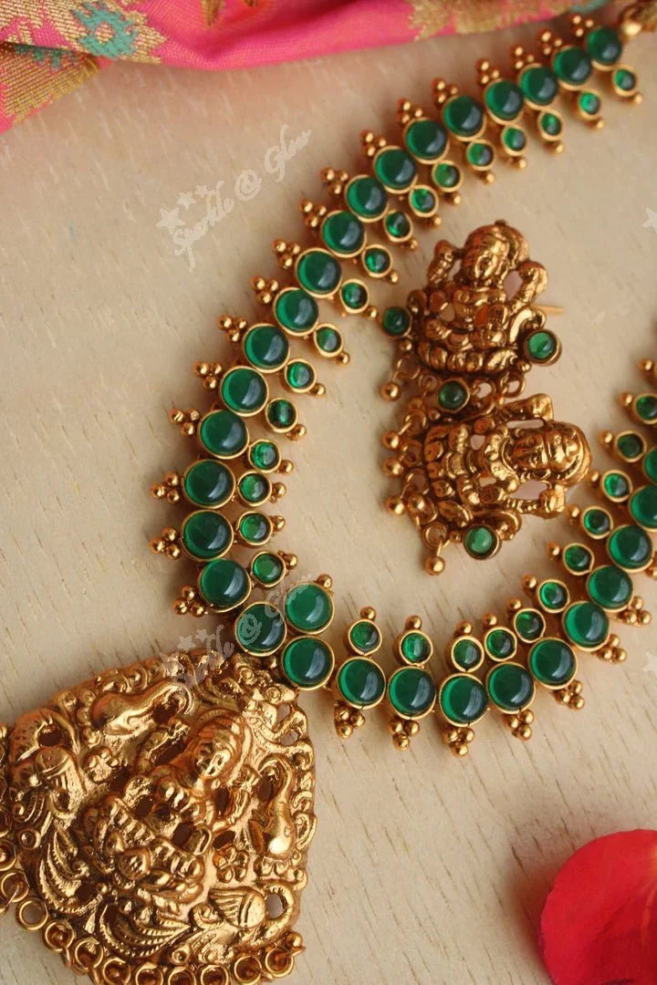 Kemp Stones Lakshmi Short Necklace - Green - Sparkle and Glow