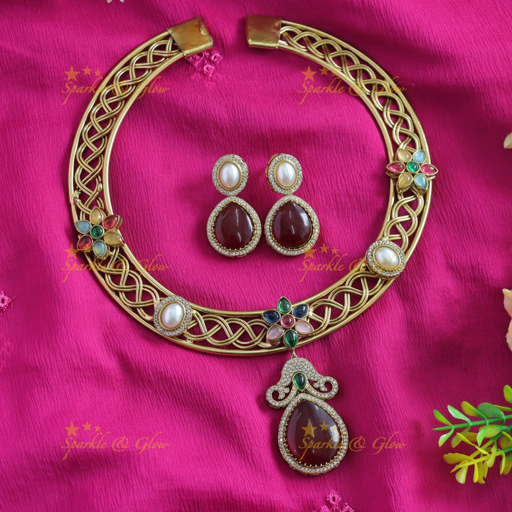 Statement Floral design victorian AD hasli choker with water drop stone - maroon