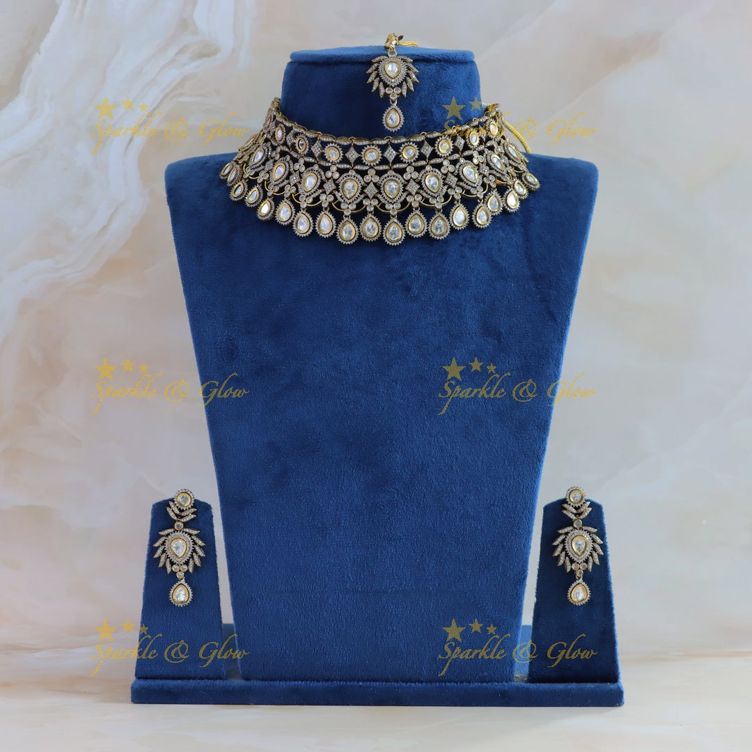 Grand Leaf design victorian AD choker with maang tikka