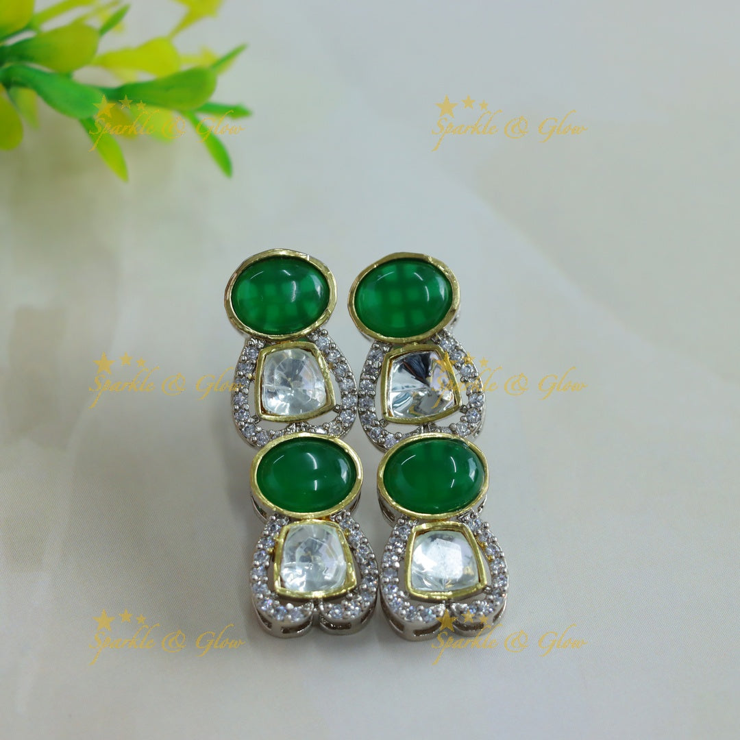 Elegant Heart design and oval stone victorian AD short necklace with emerald