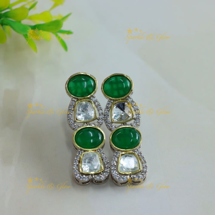 Elegant Heart design and oval stone victorian AD short necklace with emerald