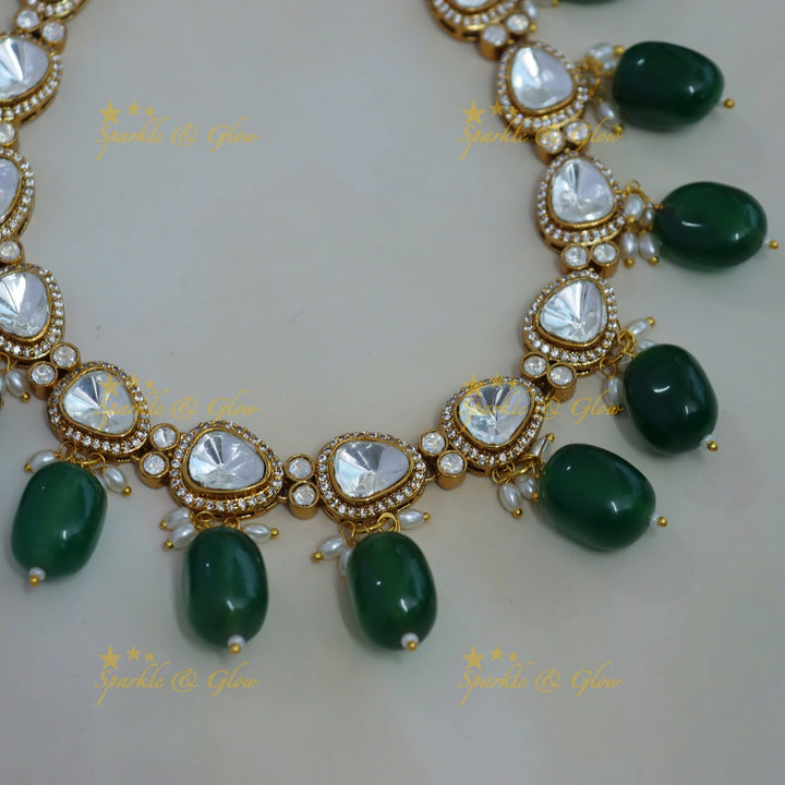 Stunning victorian AD short necklace with rice pearls and green beads